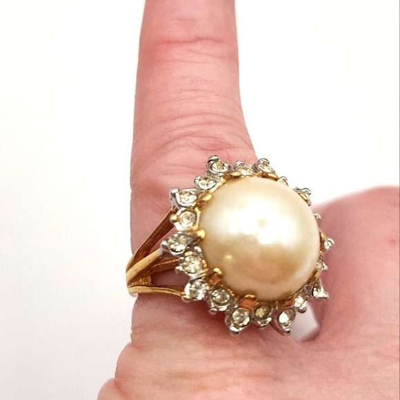 Vintage 18k Gold Electroplated Pearl & Diamond Ring Size 6 - Picture 2 of 13